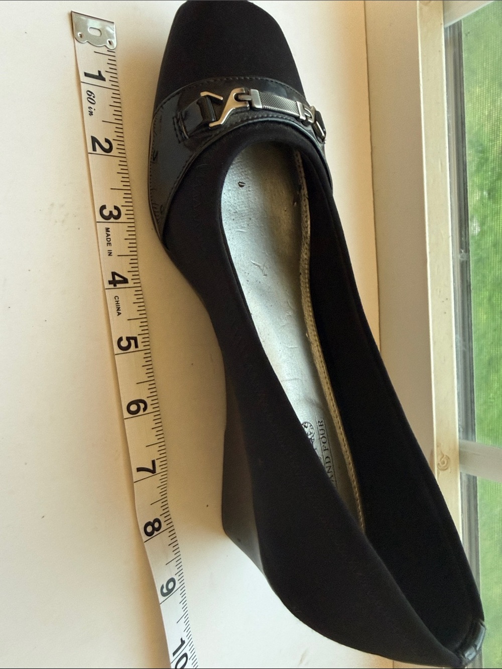 Coach and Four Black Square-Toe Loafers with Metal Bit Detail size 7 - Picture 7 of 9